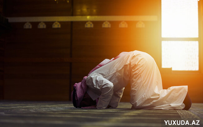 Yuxuda namaz qılmaq