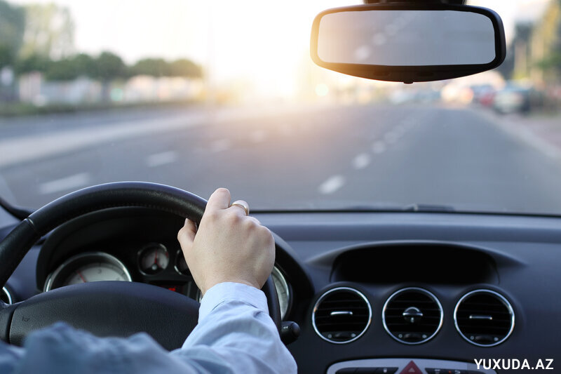Yuxuda maşın sürmək